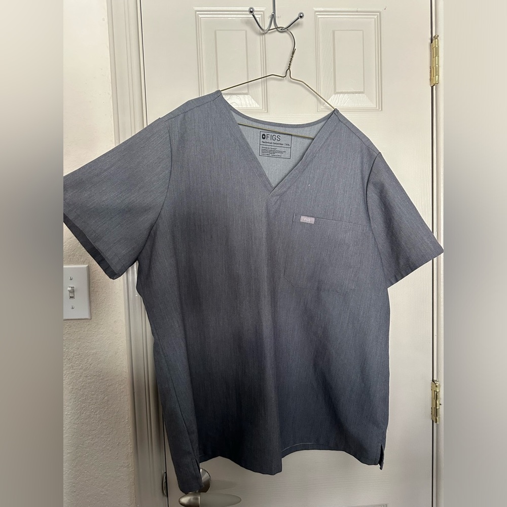 FIGS Catarina One Pocket Scrub Top